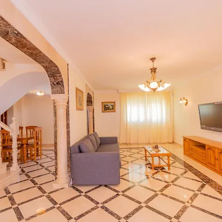 Cubo's Paraiso Feriehus Alhaurín el Grande